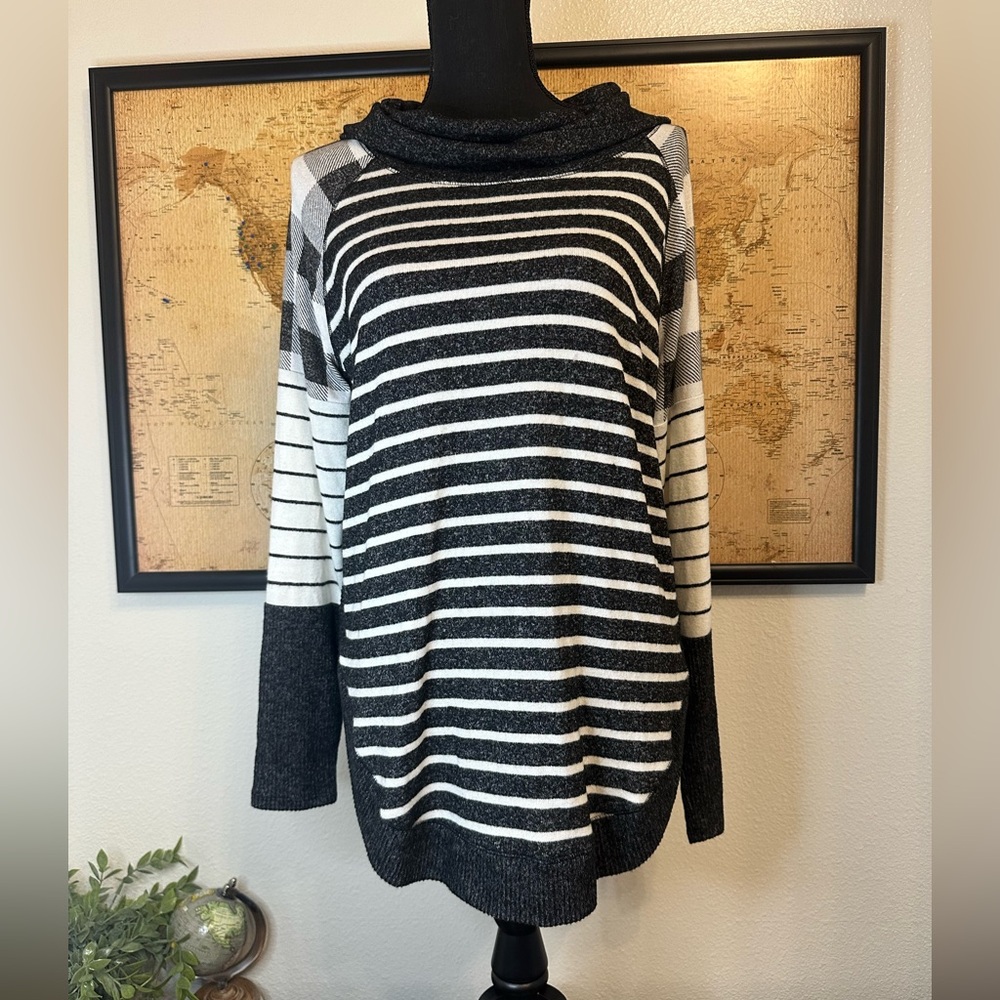 Maurices cowl neck lightweight sweater medium